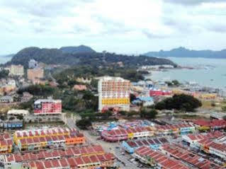 One Motel And Cafe Kuah Buitenkant foto