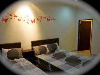 One Motel And Cafe Kuah Buitenkant foto